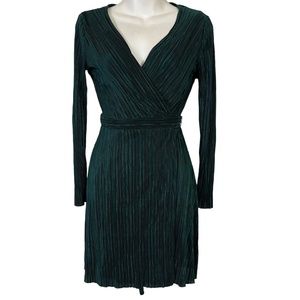 TOP SHOP Green Crinkle Emerald Long Sleeve V-Neck Wrap Style Mini Dress sz 2